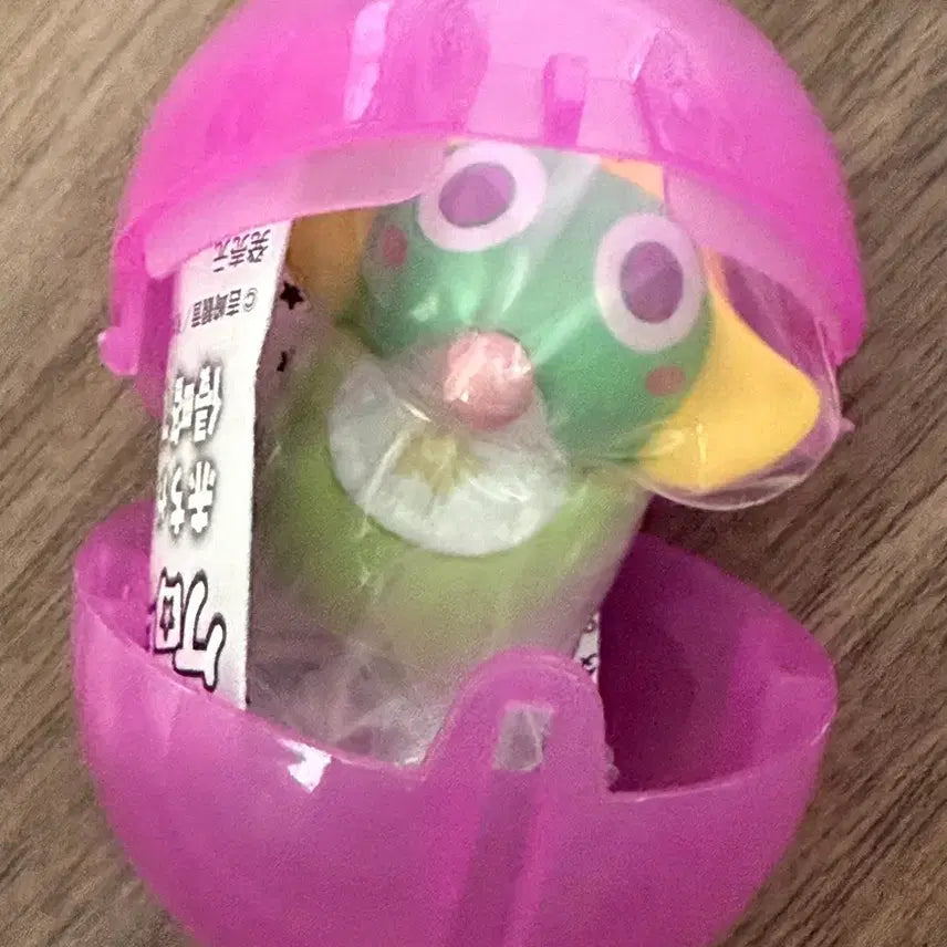 [BUNJANG] Keroro Baby Pouch Gacha Capsule Charm (Sealed) / 미개봉) 개구리중사 케로로 아기 베이비 포대기 가챠 미개봉 캡슐 키링 판매