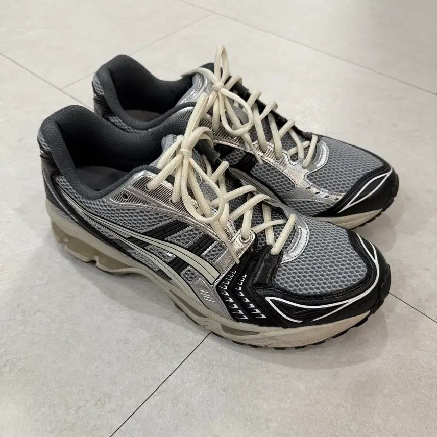 [BUNJANG] Asics Gel-Kayano 14 Black Glacier Grey / [290] 아식스 젤 카야노 14 블랙 글레이셔 그레이 무신사