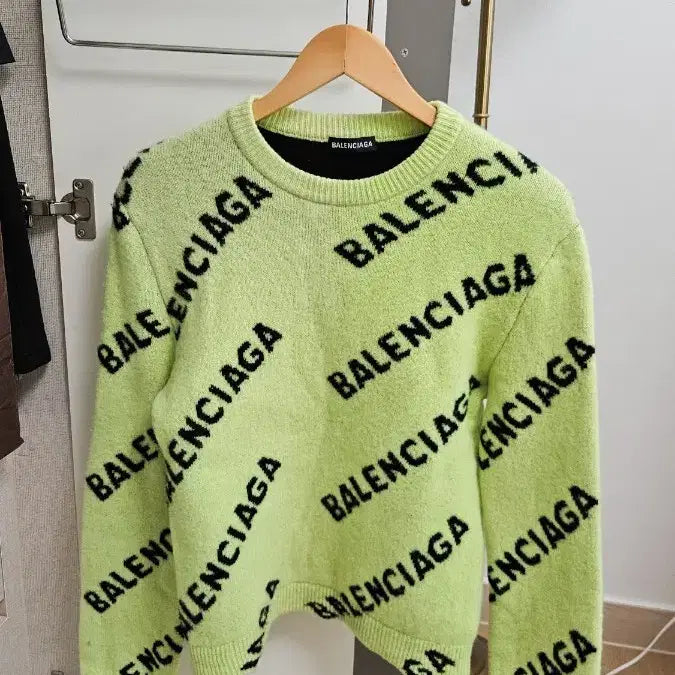 [BUNJANG] Balenciaga Logo Knit / 발렌시아가 로고 니트