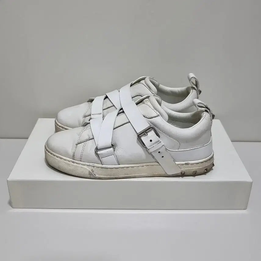 [BUNJANG] Valentino Rockstud V Punk Women's Sneakers / 정품 발렌티노 여성스니커즈 운동화 230 235 36사이즈 락스터드 명품 골든구스
