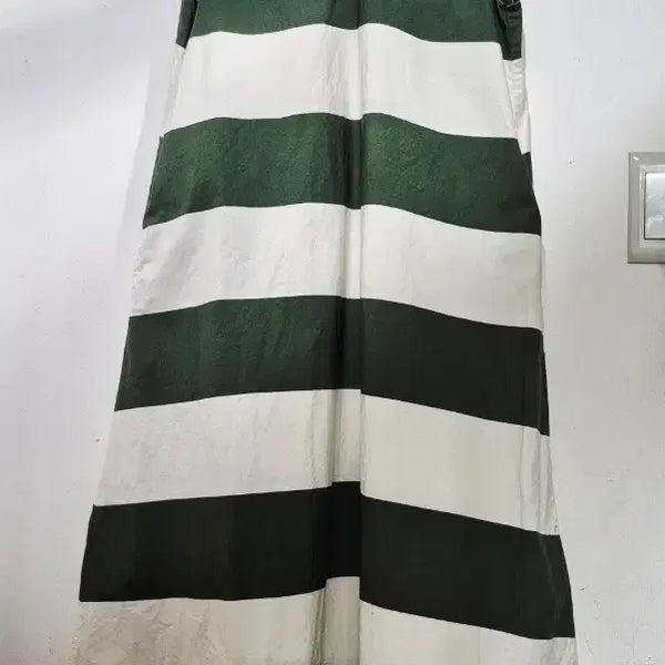 [BUNJANG] Marimekko x Uniqlo Sleeveless V-Neck Dress / 마리메꼬   유니클로 민소매 V넼 원피스