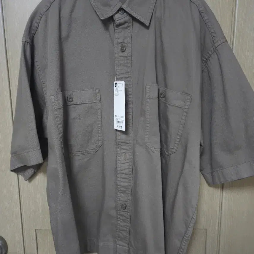 [BUNJANG] GU Short Sleeve Shirt Brown M (100 Size) / gu 반팔 셔츠 브라운 m 100사이즈