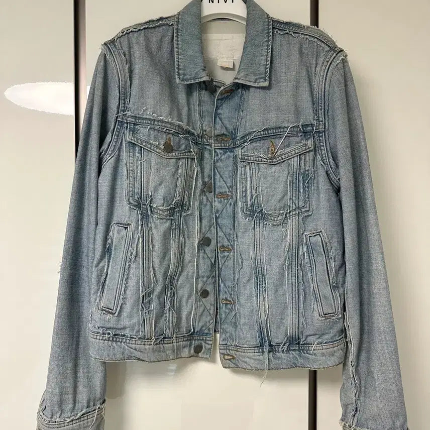 [BUNJANG] H&M x Maison Margiela Collaboration Reconstructed Trucker Denim Jacket / H&M X 마르지엘라 콜라보 데님 자켓