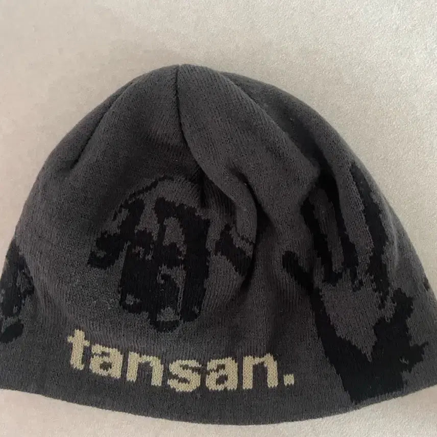 [BUNJANG] Charcoal Jacquard Hand Grip Beanie / 새제품) 탄산마그네슘 자카드 핸드 그립 비니 (차콜)