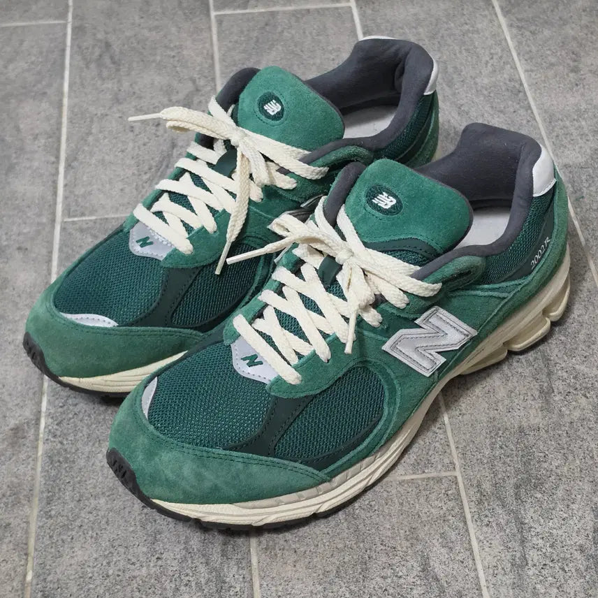[BUNJANG] New Balance 2002R Nightwatch Green / 뉴발란스 2002R 나이트워치 그린 28