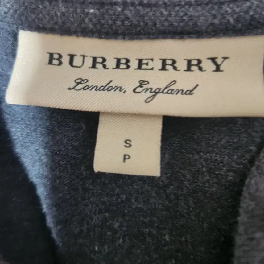 [BUNJANG] Burberry T-Shirt / 버버리 티