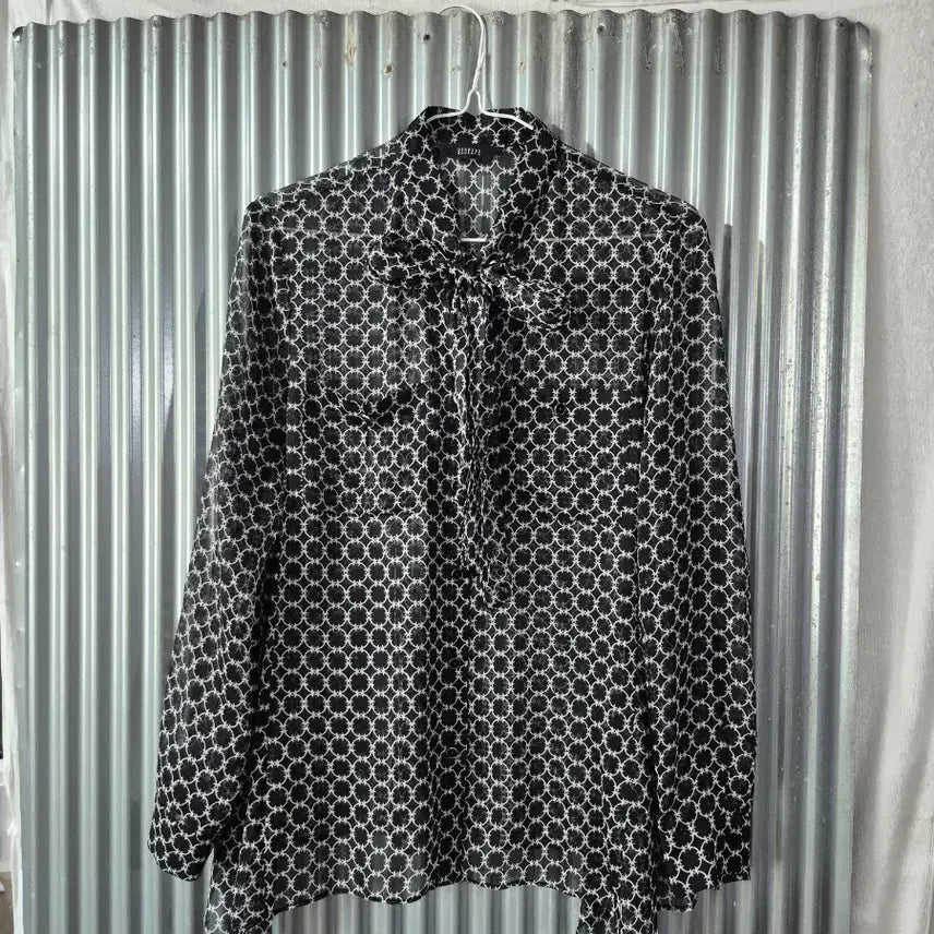 [BUNJANG] 55 Blue Pepe Women's See-Through Pattern Blouse / 55 블루페페 여성 시스루 패턴 블라우스