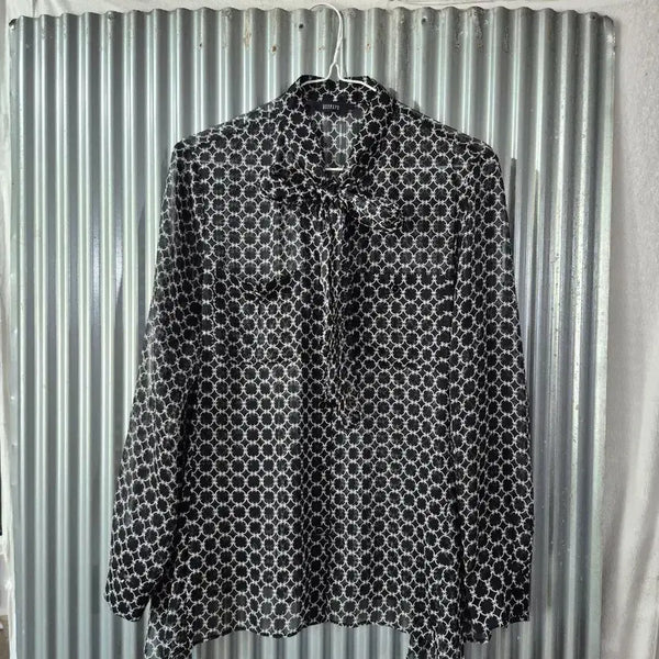 [BUNJANG] 55 Blue Pepe Women's See-Through Pattern Blouse / 55 블루페페 여성 시스루 패턴 블라우스