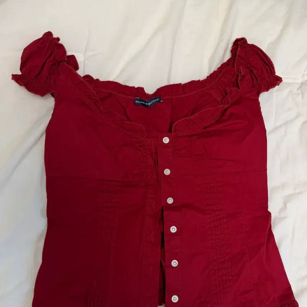 [BUNJANG] Brandy Melville Red Frilled Button Off-Shoulder Blouse / 브랜디멜빌 레드 탑 블라우스