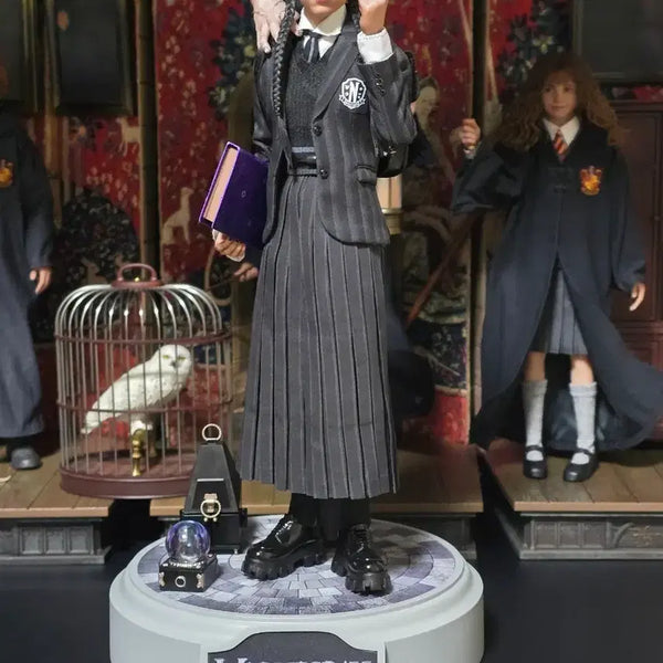 [BUNJANG] Hot Toys Wednesday Figure / 핫토이 웬즈데이 판매합니다
