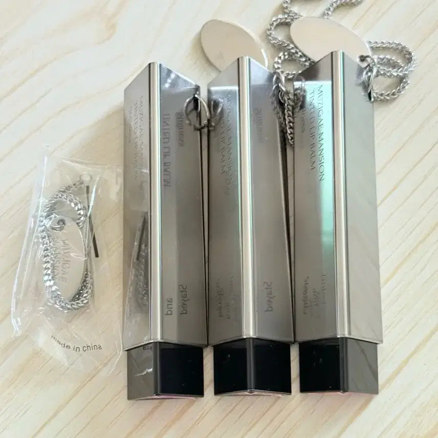 [BUNJANG] Mujii Mansion Tinted Lip Balm Muse Pink, Naked Beige, Petal Blush / 무지개맨션 틴티드립밤 뮤즈핑크, 네이키드베이지, 페탈블러쉬