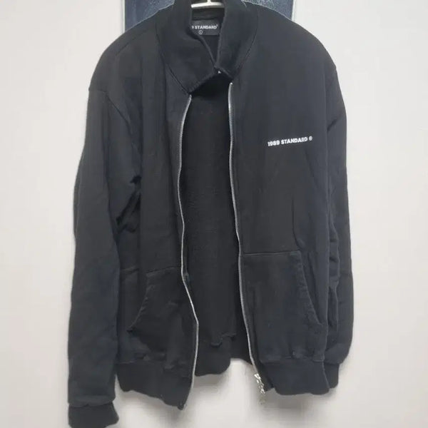 [BUNJANG] 1989 Standard Hooded Zip-up Black / 1989 스탠다드 후드 집업 블랙