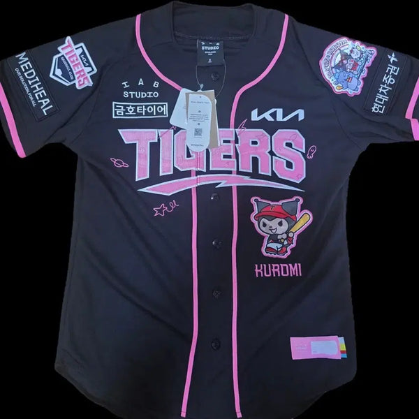 [BUNJANG] Kia Tigers Kuromi Collaboration Authentic and Replica Uniforms / 기아타이거즈 쿠로미 유니폼