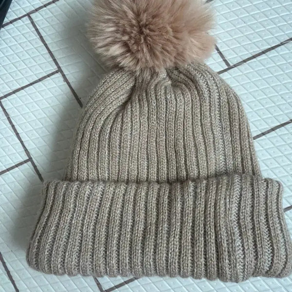 [BUNJANG] Beige Pompom Beanie / 베이지색 폼폼 비니