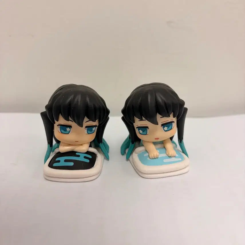 [BUNJANG] Demon Slayer Muichiro & Yuichiro Onemutan Figures Set / 귀칼 오네무탄 무이치로 유이치로