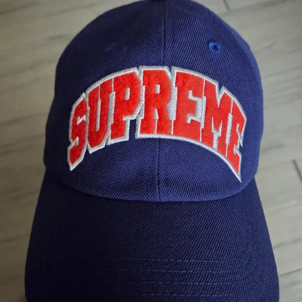 [BUNJANG] Supreme Felt Arc 6-Panel Navy Cap / 슈프림 펠트 아크 6-패널 네이비 - 24FW