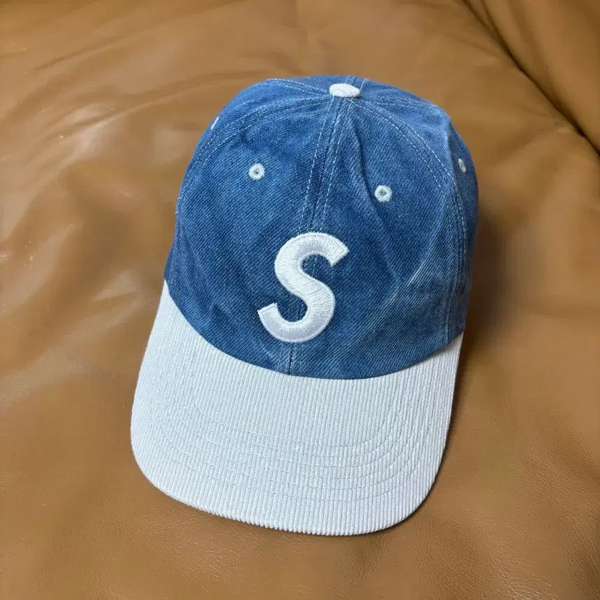 [BUNJANG] Supreme S Logo 6-Panel Twotone Denim Cap SS24 / 슈프림 S로고 6패널 볼캡 모자 투톤 데님 24SS