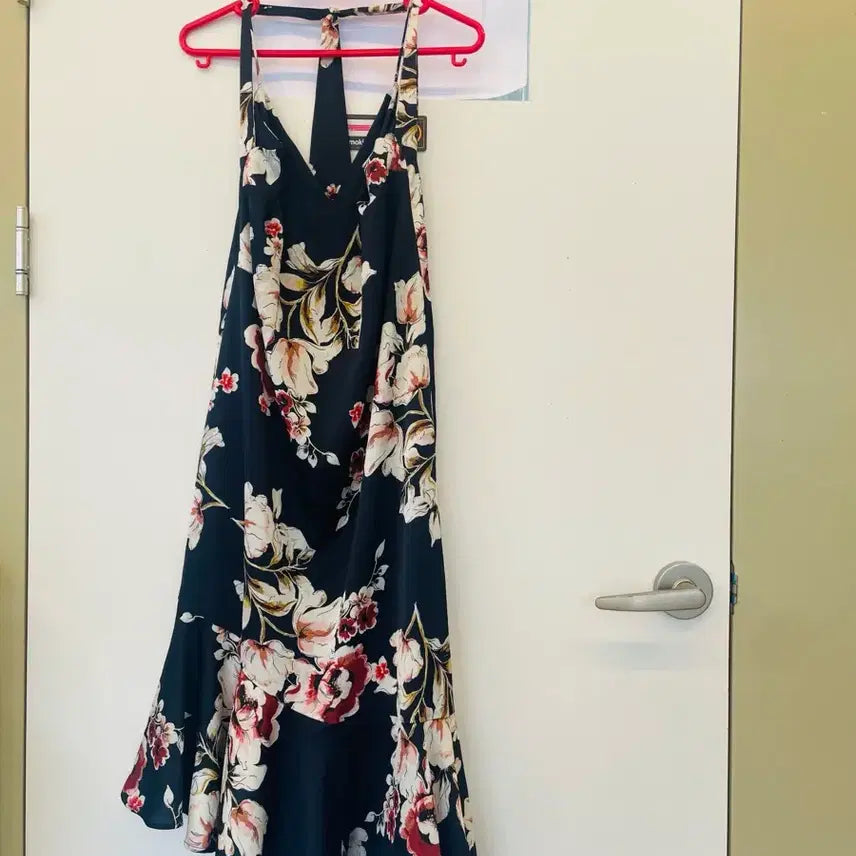 [BUNJANG] Halter Neck Long Dress / 홀터넥롱원피스