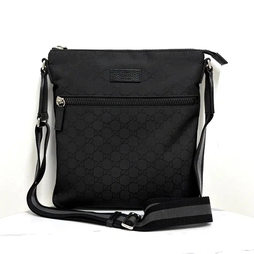 [BUNJANG] Gucci GG Logo Crossbody Messenger Bag Black (449184) / 구찌 GG 로고 크로스백 메신저백 블랙 (449184)