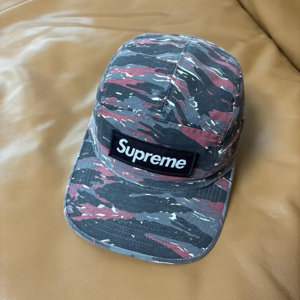 [BUNJANG] Supreme 24SS Tiger Camo Box Logo Camp Cap Red / 슈프림 캠프캡 모자 박스로고 타이거 카모 레드 24SS