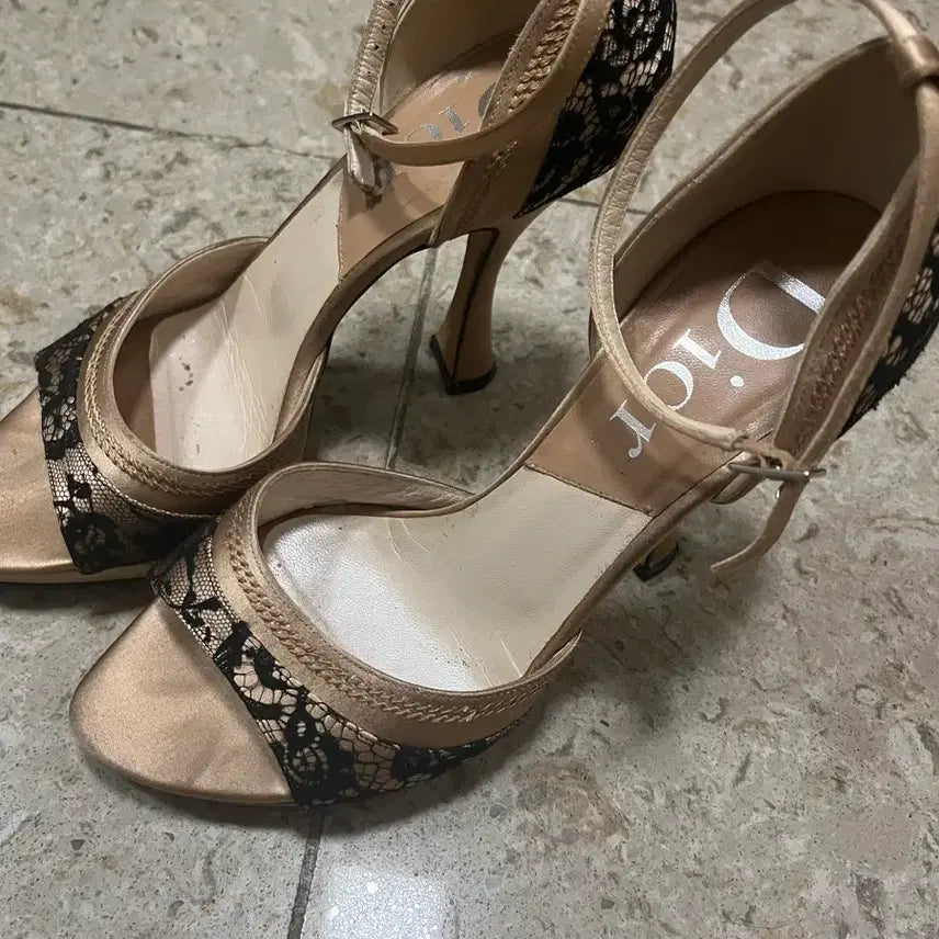 [BUNJANG] Dior Lace Pumps Gold Black / 디올 샌들 구두 골드 블랙 레이스