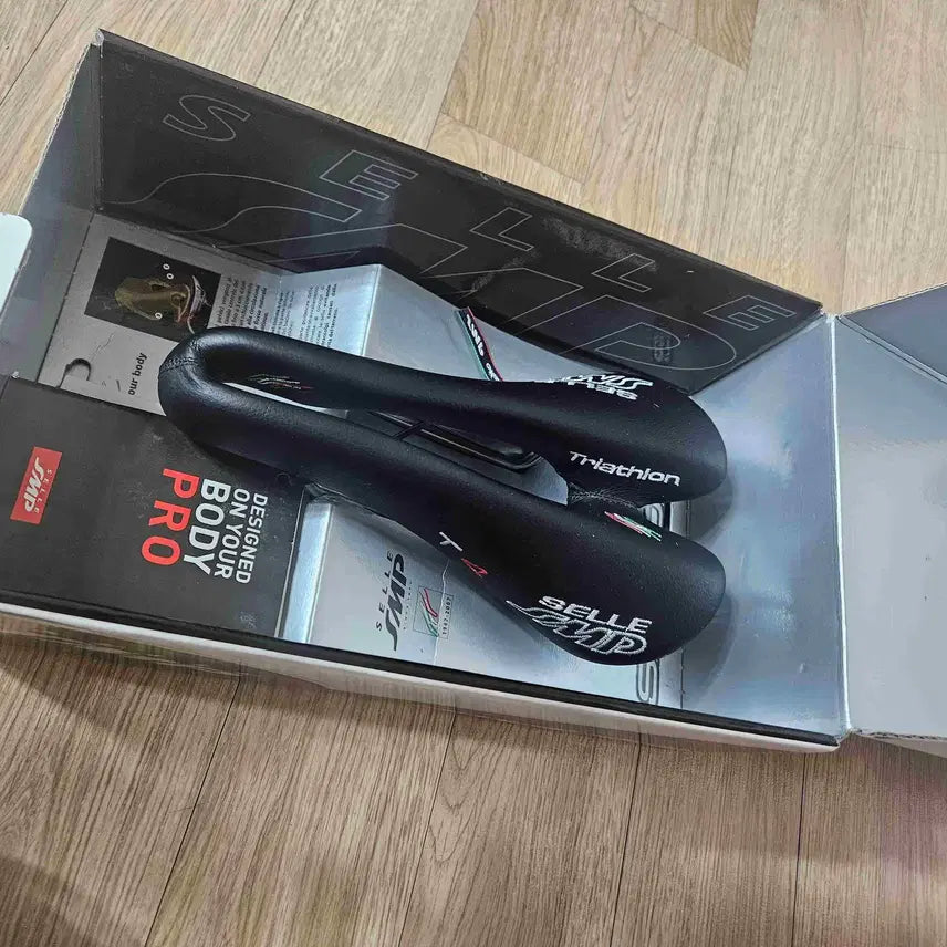 [BUNJANG] Selle SMP T4 Saddle for Road/Triathlon / SMP 고급안장 저렴하게 판매