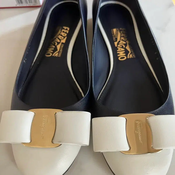 [BUNJANG] Salvatore Ferragamo Leather Flat Shoes / 페레가모 플랫슈즈 8D(255)