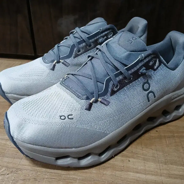 [BUNJANG] On Running Cloudtilt Gray 260mm Shoes / 온러닝 클라우드틸트 그래이 색상 260mm 새제품