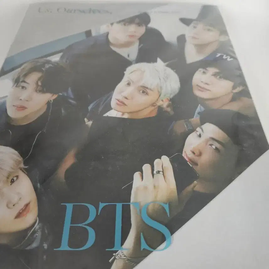 [BUNJANG] BTS US Ourselves & We Special 8 Photobook / 미개봉 BTS Us ourselves & We 스페셜8 포토폴리오