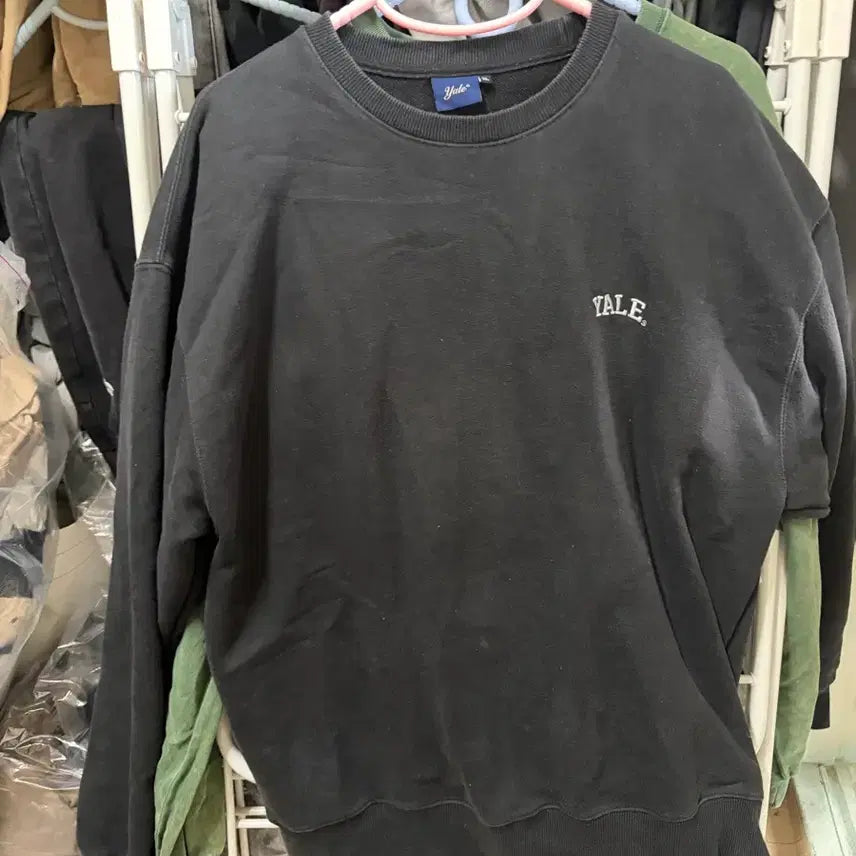 [BUNJANG] YALE Embroidered Sweatshirt Grey XL / YALE 맨투맨 그레이xl