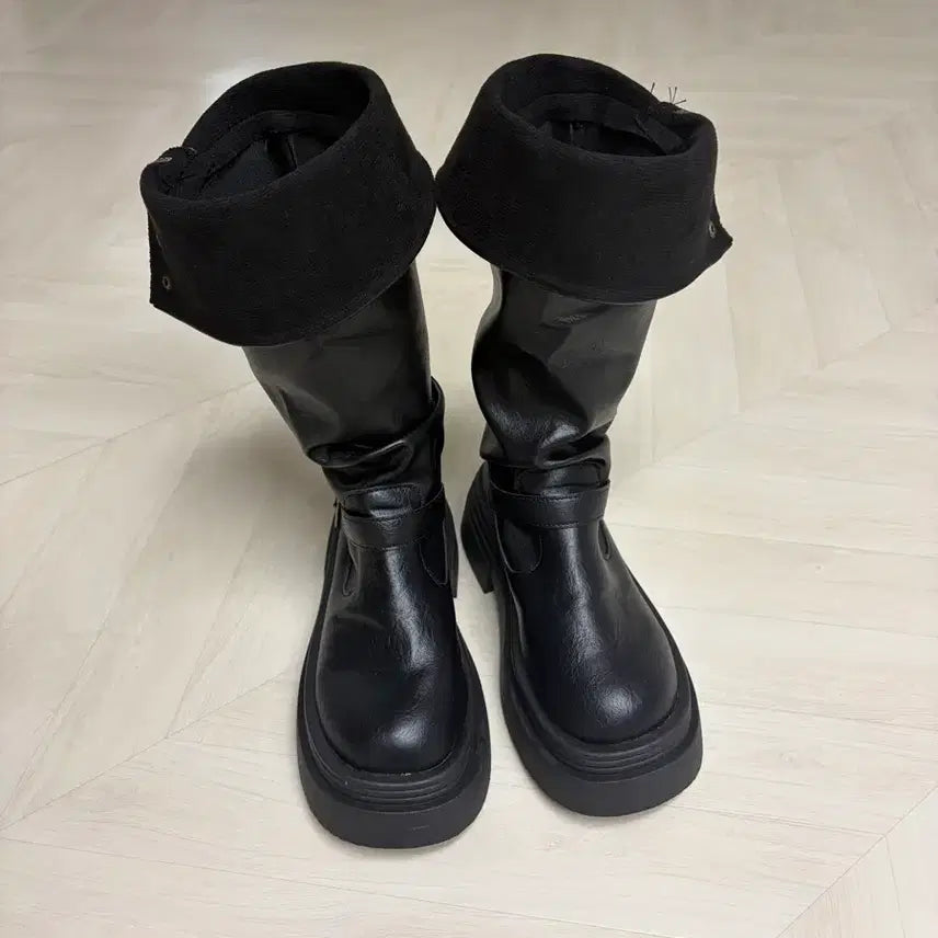 [BUNJANG] Min Gyeong Boots Buckle Two-Way Platform Boots / 환승연애 민경부츠 데어 버클 투웨이 통굽부츠