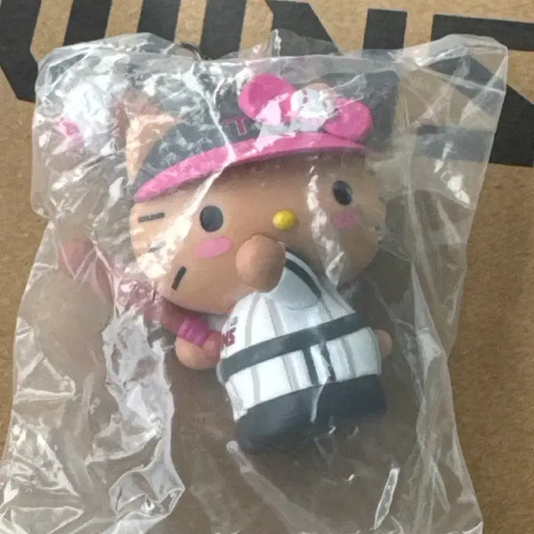 [BUNJANG] LG Twins Tanning Kitty Figurine Random Keyring Choi Won-young / 엘지트윈스 태닝키티 피규어 랜덤 키링 최원영