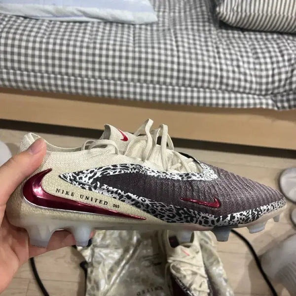 [BUNJANG] Nike Phantom GT Elite FG Burgundy Crush Soccer Cleats 280 / 나이키 유나이티드 팬텀 6 로우 엘리트 FG 버건디 크러쉬 파슬280