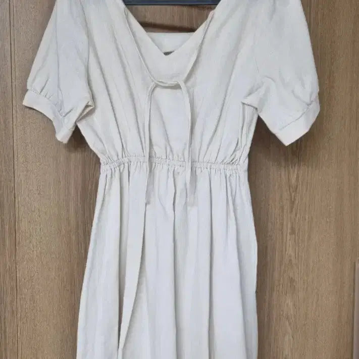 [BUNJANG] Ivory Waist String Puff Sleeve Dress / 아이보리 허리 스트링 원피스 여성 55