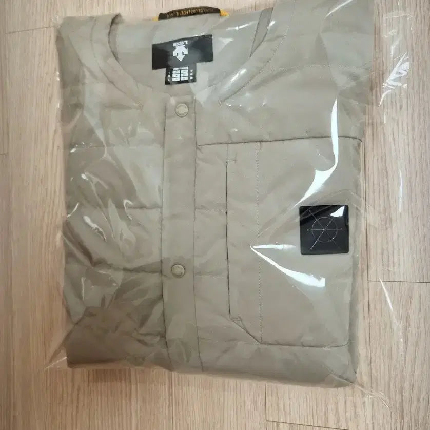 [BUNJANG] Descente Dualis Down Lightweight Padding Jacket / 데상트 듀얼리스 덕다운 경량패딩