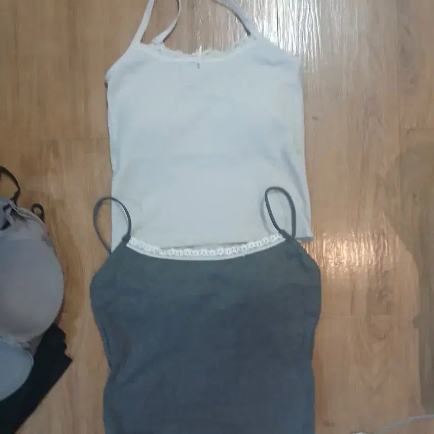 [BUNJANG] 2-Piece Camisole Set (Light Beige/Gray) - Size S / 브라 끈나시2종 세트 (연베이회색/그레이)/S