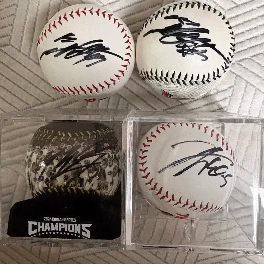 [BUNJANG] Kia Tigers Signed Baseball Bundle / 기아타이거즈 싸인볼 일괄판매합니다
