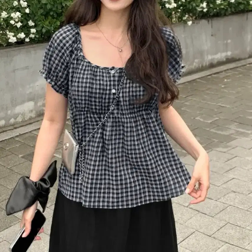 [BUNJANG] Gonguwoman Yurain Check Shirring Blouse / 공구우먼 유라잉 체크 셔링 블라우스