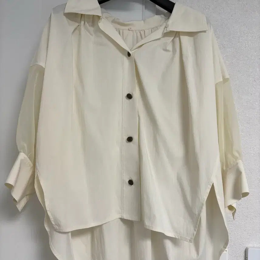 [BUNJANG] Ozhosecon Ivory Blouse Size 76 (44) / 오즈세컨 아이보리 블라우스 76(44사이즈)