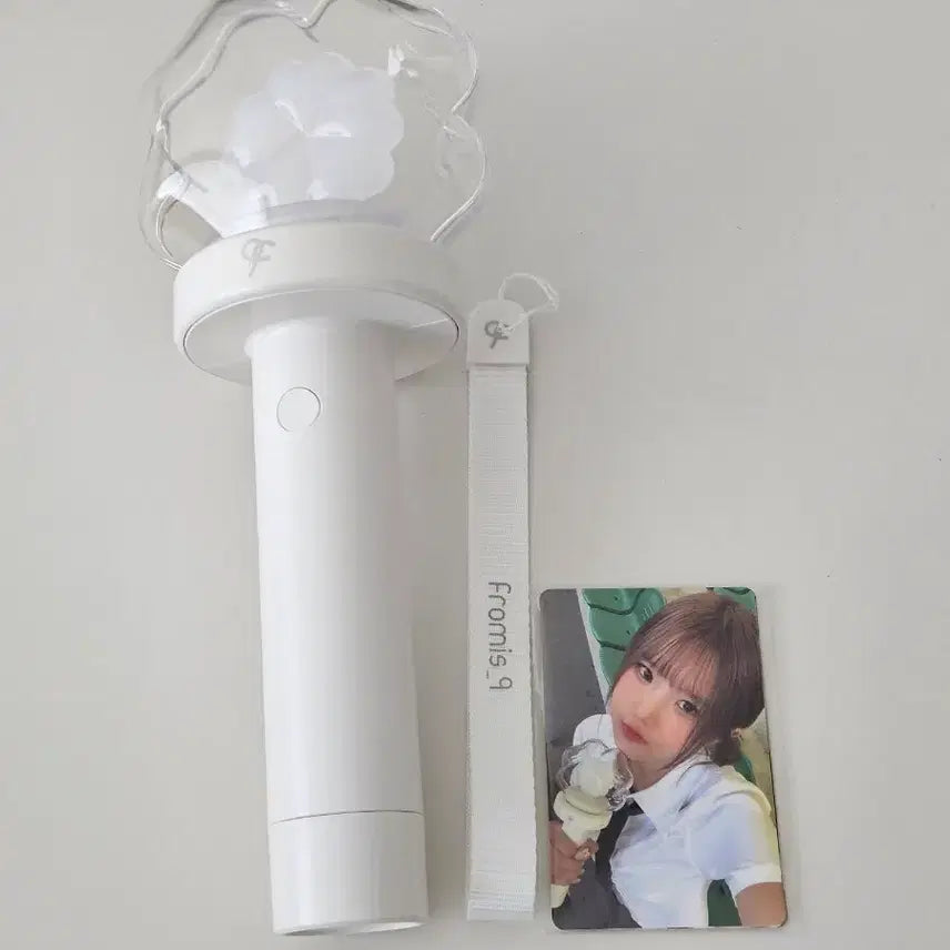 [BUNJANG] fromis_9 Official Lightstick Ver.2 & Photocard Set / 프로미스나인 응원봉 Ver.2 & 포카 세트