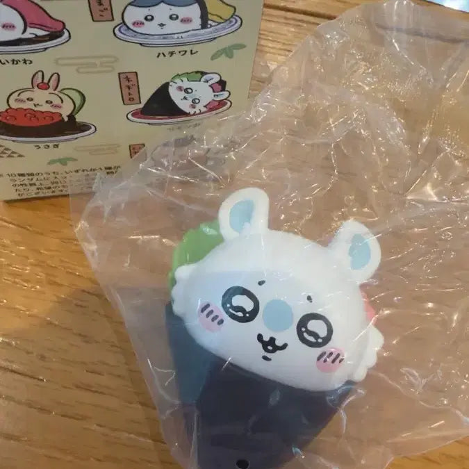 [BUNJANG] Chiikawa Sushi Pop-Up Momonga Figure / 치이카와 스시 팝업 모몽가 피규어