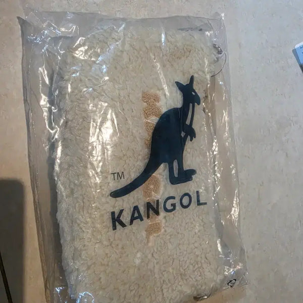 [BUNJANG] Kangol Fleece Bag / 캉골가방