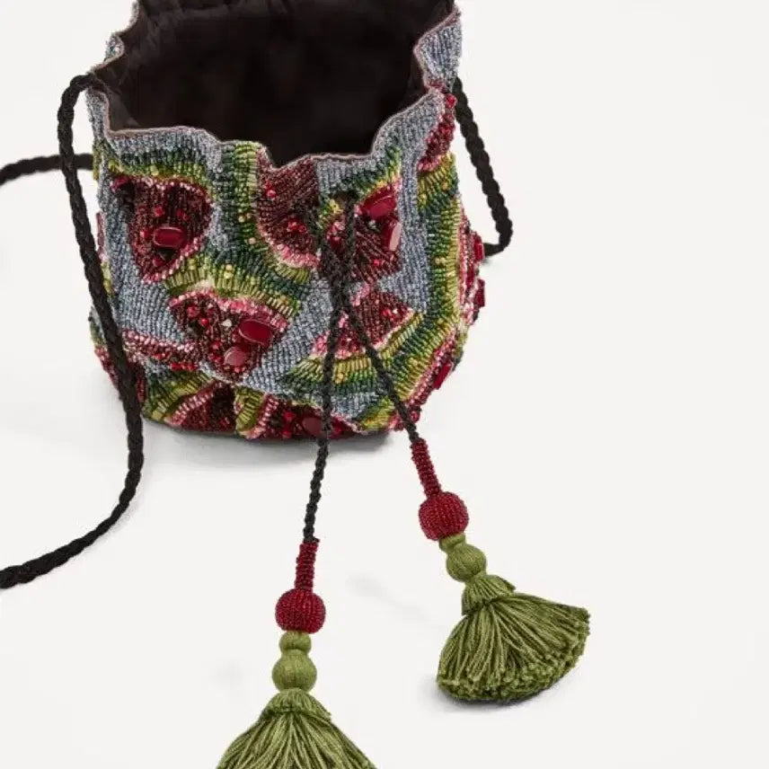 [BUNJANG] ZARA Unique Beaded Drawstring Bag / 자라 유니크 비즈 장식 복주머니백