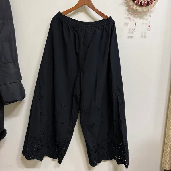[BUNJANG] Live Import 100% Cotton Black Embroidery Punching Wide Leg Pants / Live수입 면100%블랙 자수펀칭 통바지