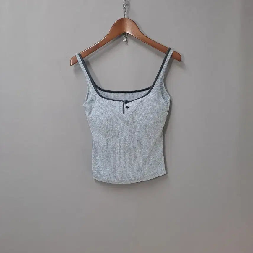 [BUNJANG] Built-in Bra Ribbed Sleeveless Top - Grey / 브러컵내장 골지 민소매 그레이 나시