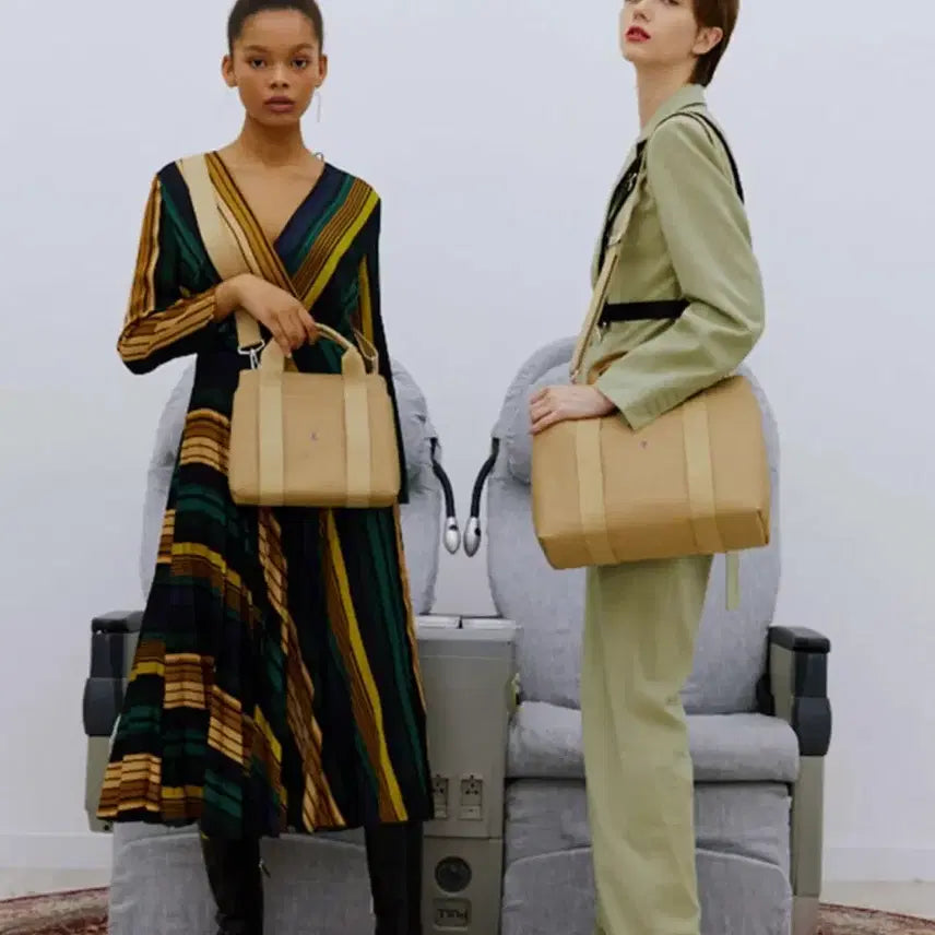 [BUNJANG] Joseph & Stacey Canvas Tote Bag S Beige / 조셉앤스테이시 토트백 캔버스 s