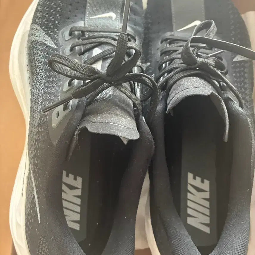 [BUNJANG] Nike Running Shoes (275) / 나이키 런닝화 275