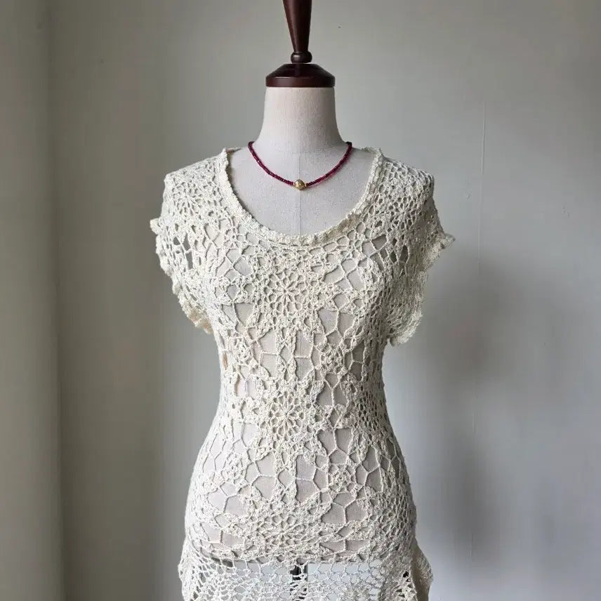 [BUNJANG] Unworn Gold Thread Crochet Knit Tank Top / 미착용 새상품 금사 크로쉐 니트 나시(리테일가 34,650엔)
