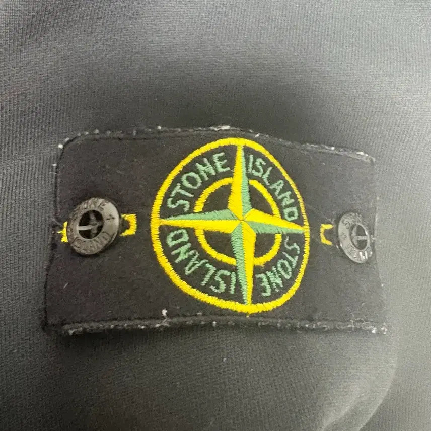 [BUNJANG] Stone Island 2023 Hoodie / 2023 스톤 아일랜드 후드티