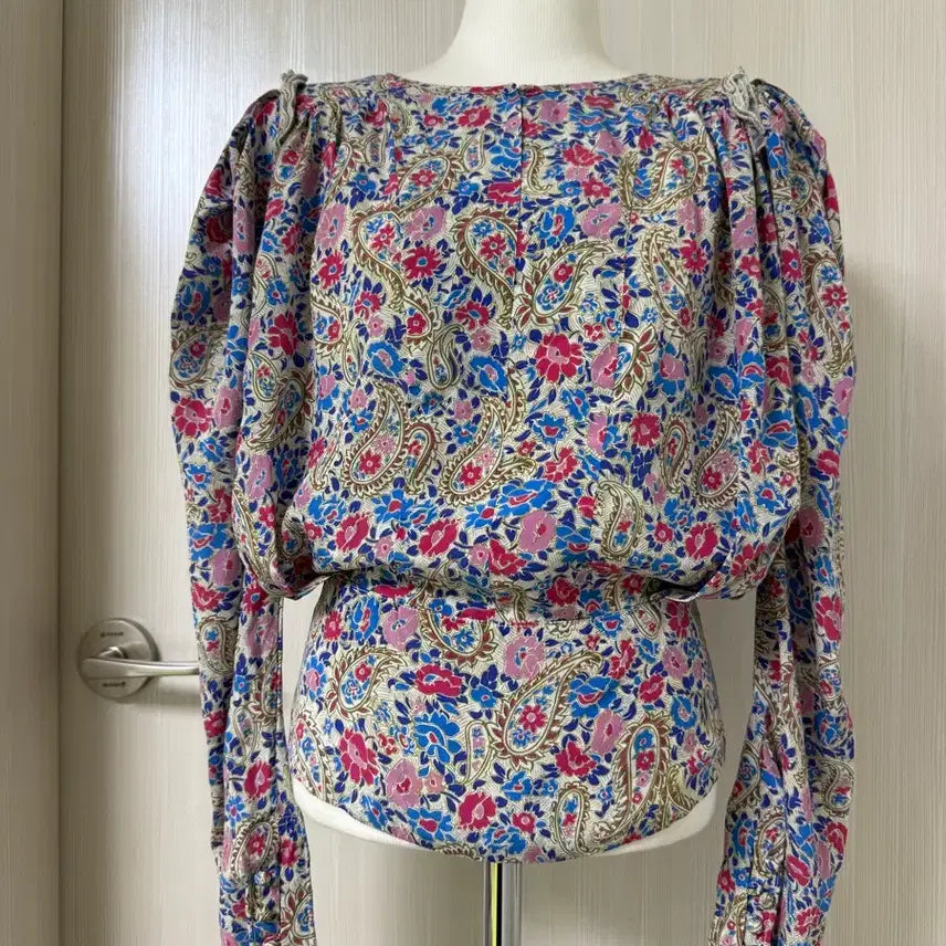 [BUNJANG] 100% Silk Floral Pattern Blouse (Size S) / 실크 100% 플로럴 패턴 블라우스 S